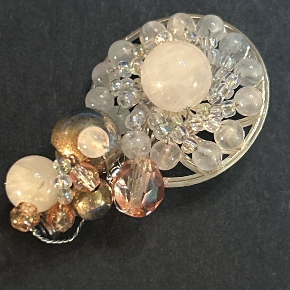 Elegant Crystal and Gold Women's Brooch